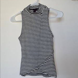 Black & white stripe top